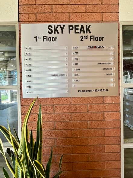 7320 E Butherus Dr, Scottsdale, AZ for lease - Building Photo - Image 3 of 17