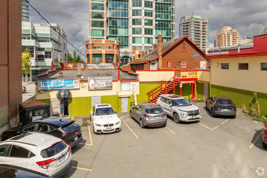 4550 Kingsway, Burnaby, BC for lease - Building Photo - Image 2 of 3