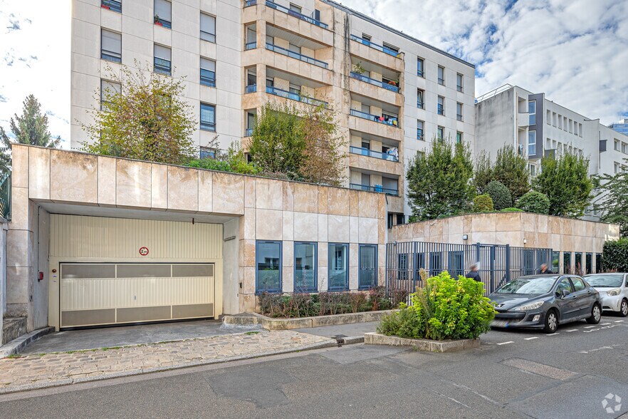 52-54 Rue Du Capitaine Guynemer, Courbevoie for sale - Primary Photo - Image 1 of 2
