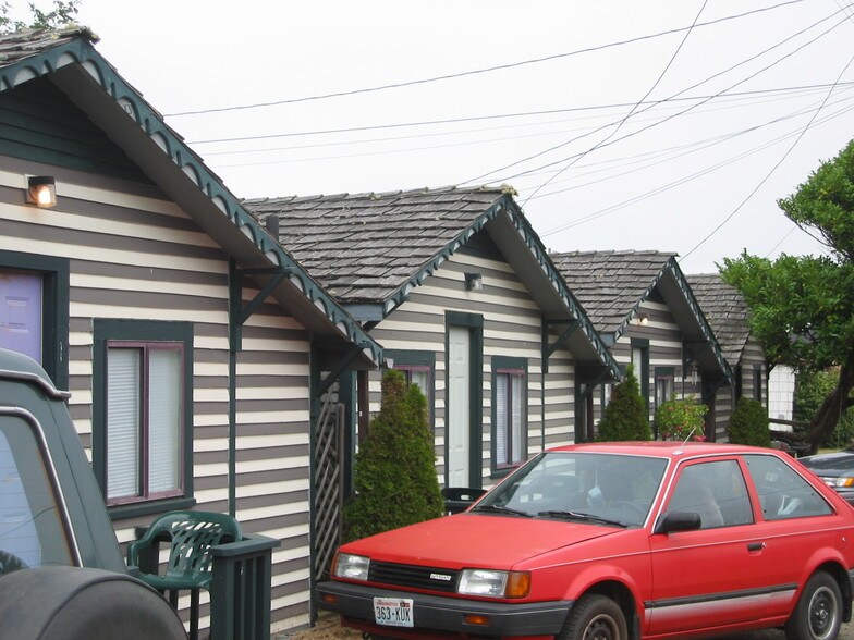 1307 Washington Ave, Long Beach, WA 98631