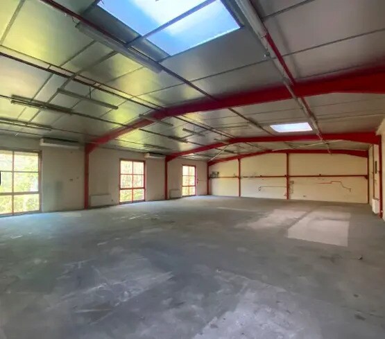 Industrial in Fontaines-sur-Saône for lease - Interior Photo - Image 3 of 5