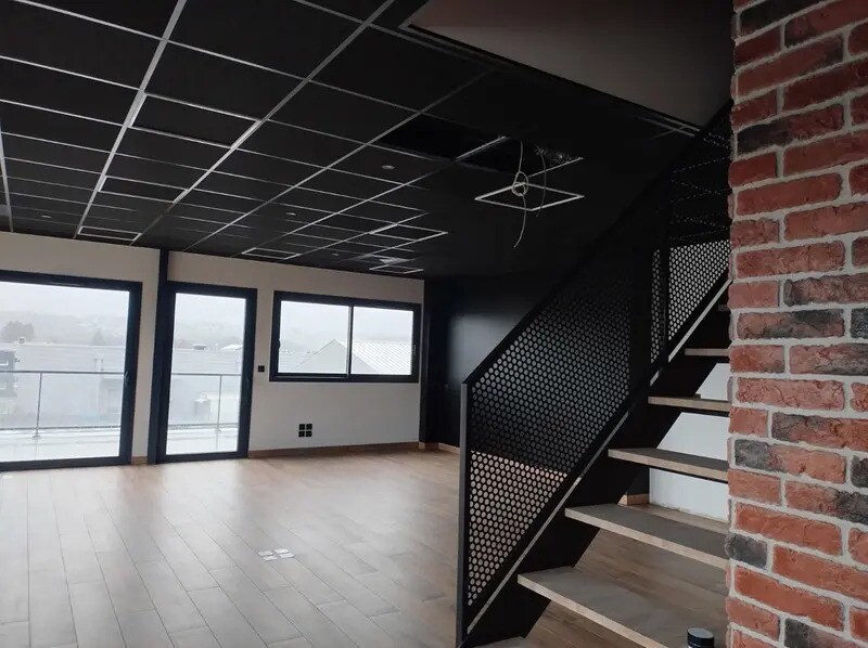 Office in Voglans for lease Interior Photo- Image 1 of 10