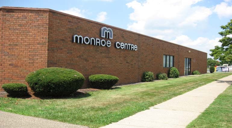 1260 Monroe St NW, New Philadelphia, OH for lease - Building Photo - Image 3 of 21