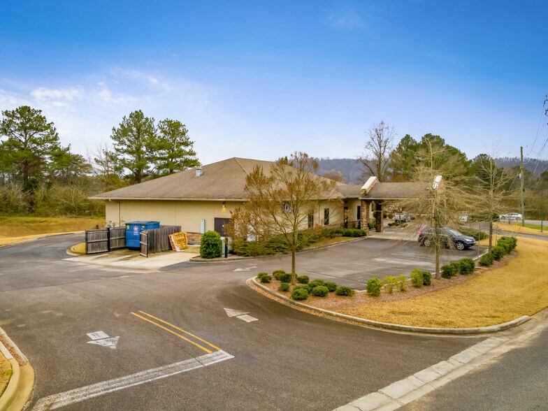 40 Purple Heart Blvd, Springville, AL for sale - Building Photo - Image 1 of 1