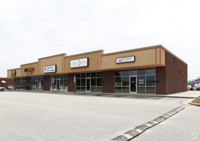 6415 Camden Rd, Fayetteville, NC for sale - Primary Photo - Image 1 of 1