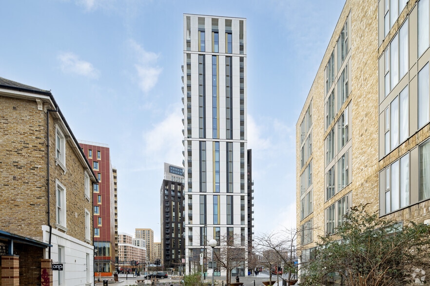 Station Rd, London for sale - Primary Photo - Image 1 of 1