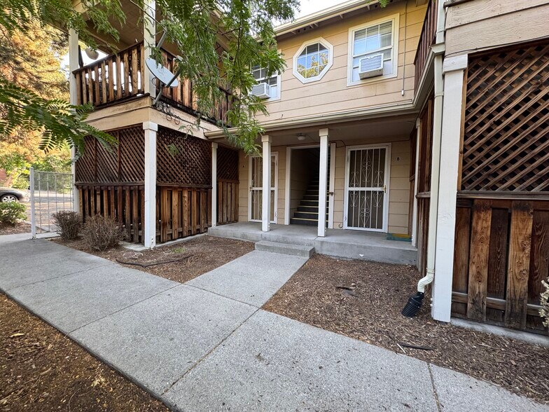 710 Stewart St, Reno, NV for sale - Building Photo - Image 1 of 1