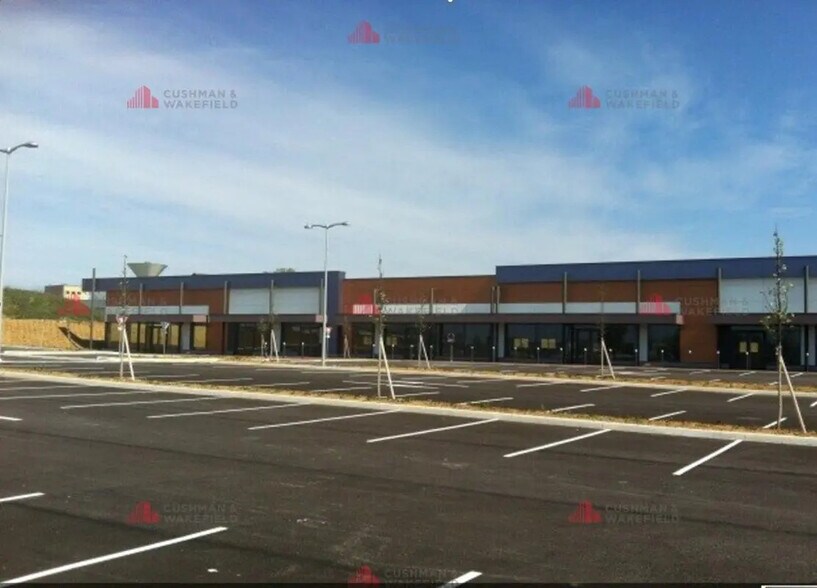 Retail in Choisey for lease - Building Photo - Image 1 of 4