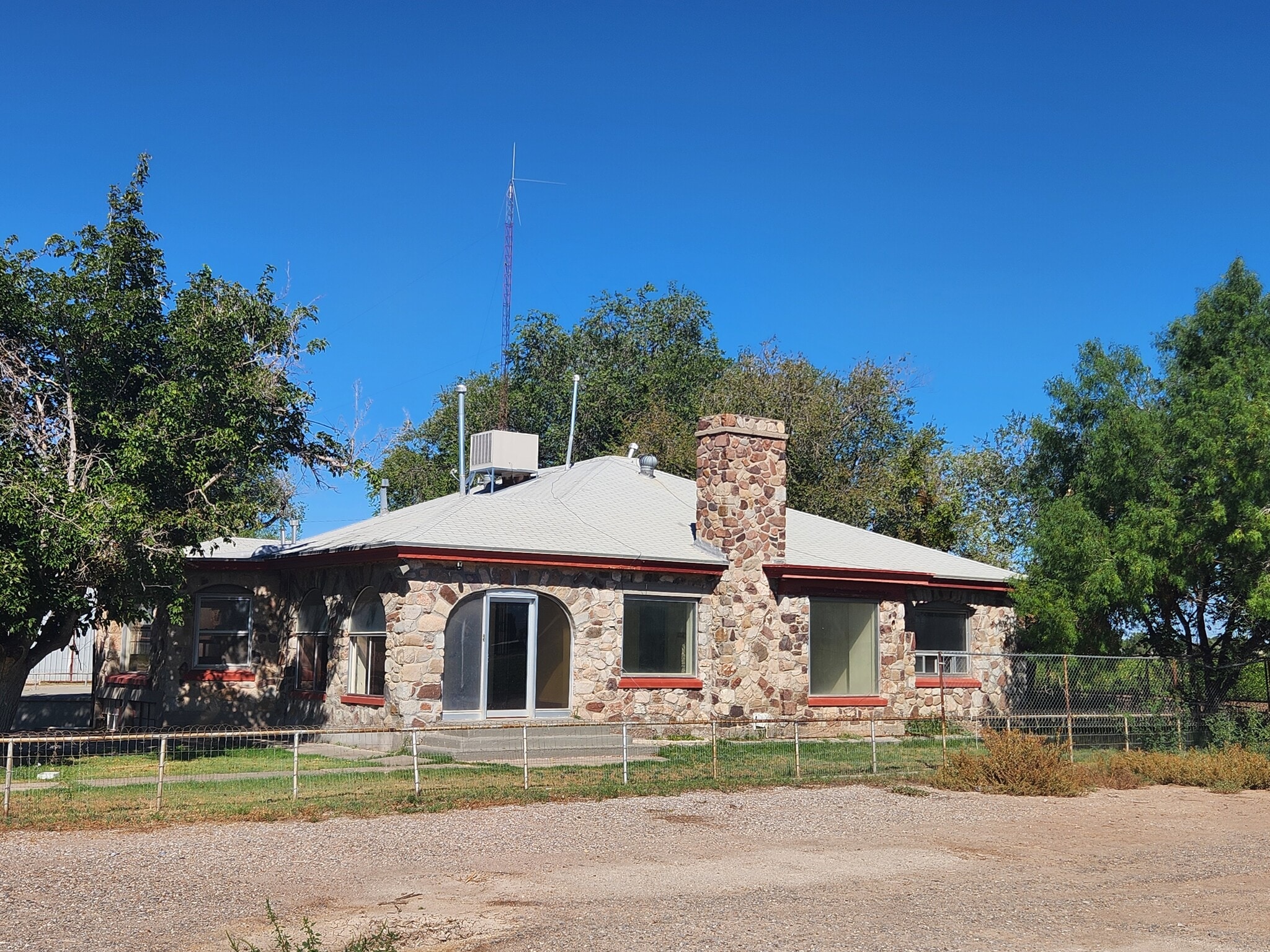 6643 Westside Dr, El Paso, TX for lease Primary Photo- Image 1 of 3