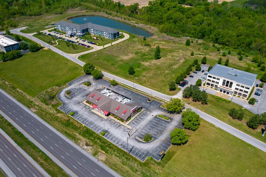 2255 N Reed Station Rd, Carbondale, IL 62901 Retail for Sale