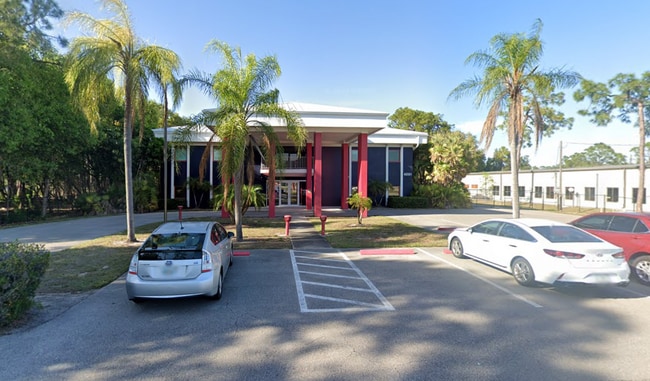 More details for 4091 Colonial Blvd, Fort Myers, FL - Office/Medical for Lease