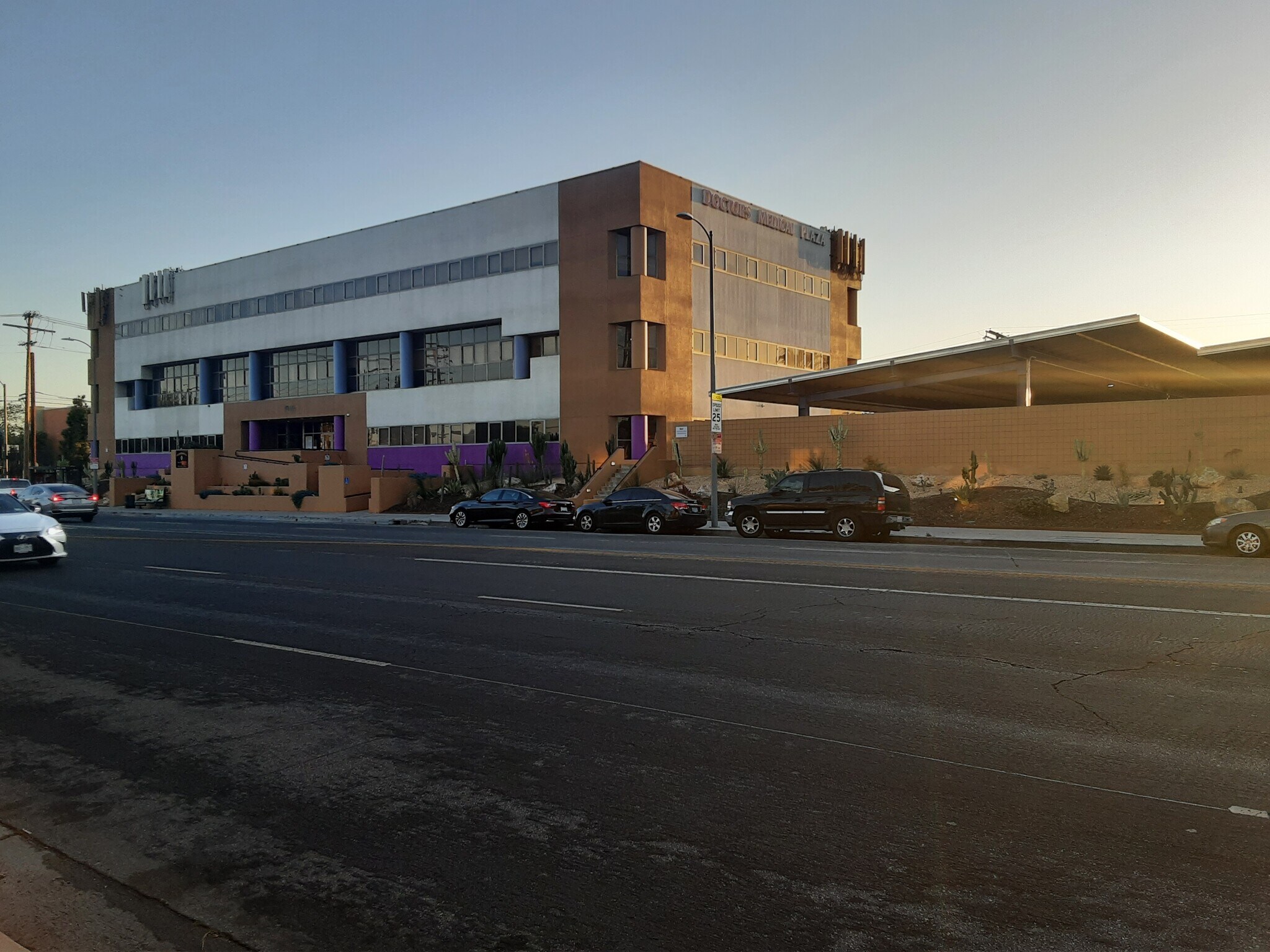 10515 Balboa Blvd, Granada Hills, CA for sale Building Photo- Image 1 of 1