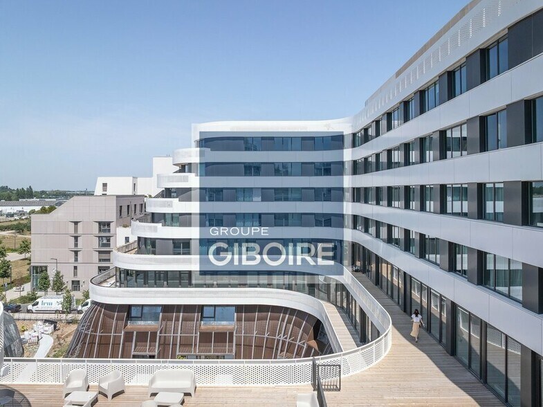 8 Rue René Rouchy, Angers for sale - Building Photo - Image 3 of 8