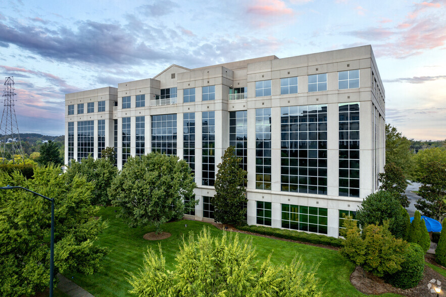 14120 Ballantyne Corporate Pl, Charlotte, NC for lease - Building Photo - Image 1 of 5