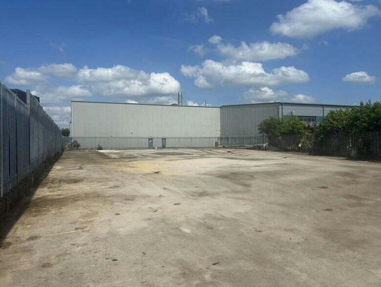 62 Holmethorpe Av, Redhill for lease - Other - Image 3 of 6