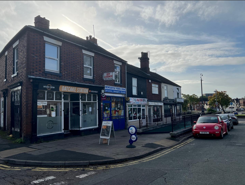 58 Liverpool Rd, Newcastle Under Lyme for sale - Building Photo - Image 2 of 9