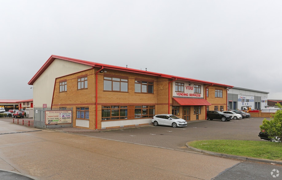 Fengate, Peterborough for lease - Primary Photo - Image 1 of 6