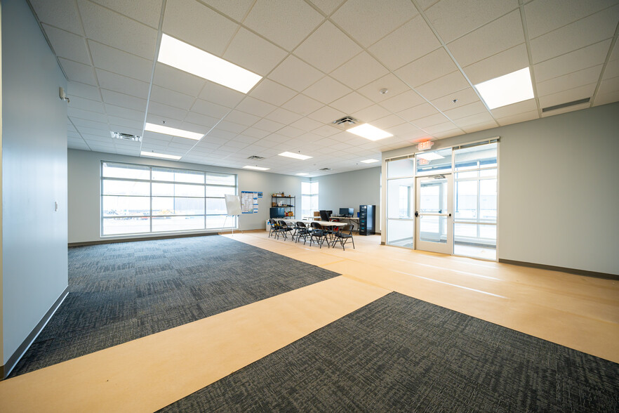 9850 Innovation Campus Way, New Albany, OH for lease - Interior Photo - Image 3 of 12