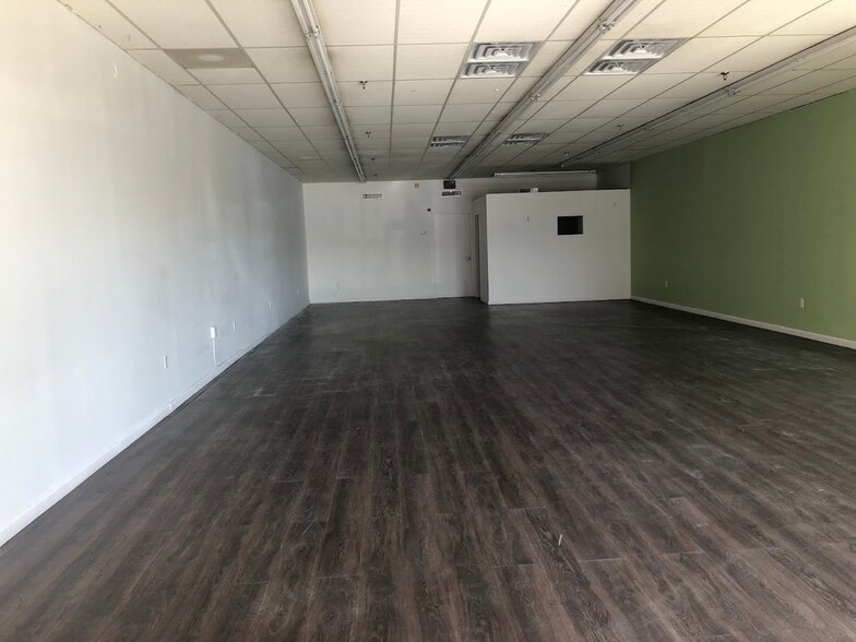 4101-4115 Jefferson Hwy, New Orleans, LA for lease - Building Photo - Image 2 of 4