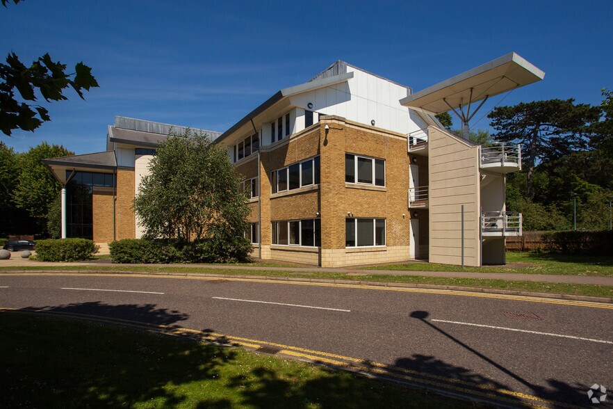 Dashwood Lang Rd, Addlestone, KT15 2NX Building 500