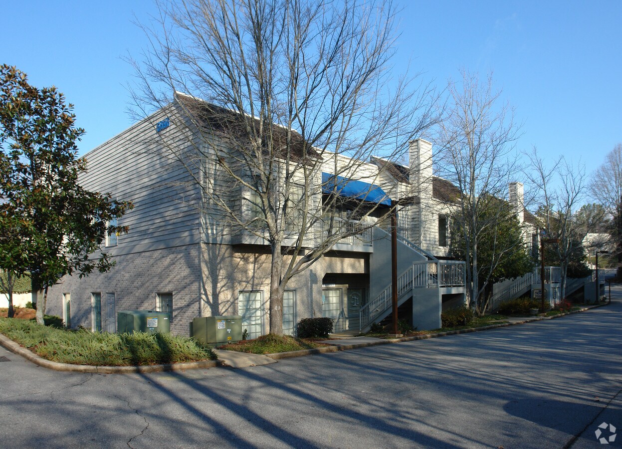 5696 Peachtree Pky, Norcross, GA 30092