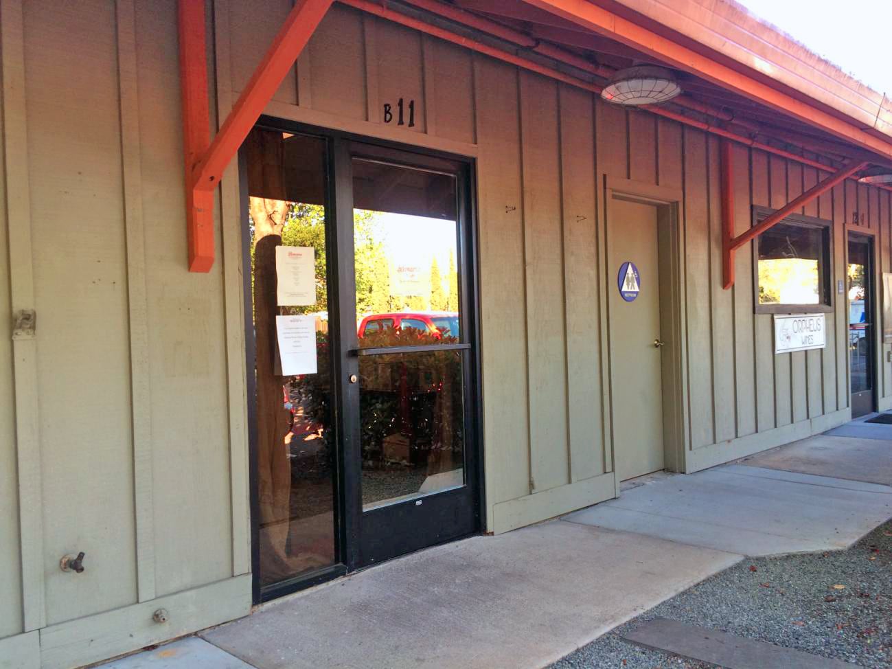 8910 Sonoma Hwy, Kenwood, CA for lease Building Photo- Image 1 of 1