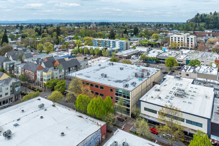 190 W 8th Ave, Eugene, OR for lease - Building Photo - Image 2 of 5