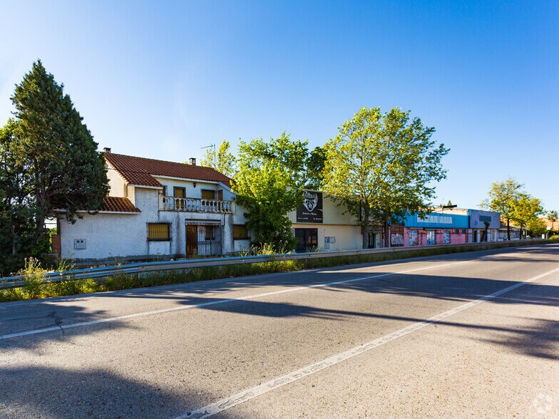Retail in Griñón, Madrid for lease - Building Photo - Image 1 of 3