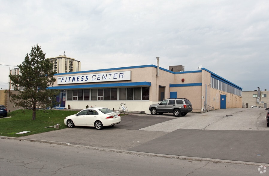 32 Colville Rd, Toronto, ON for lease - Building Photo - Image 2 of 2