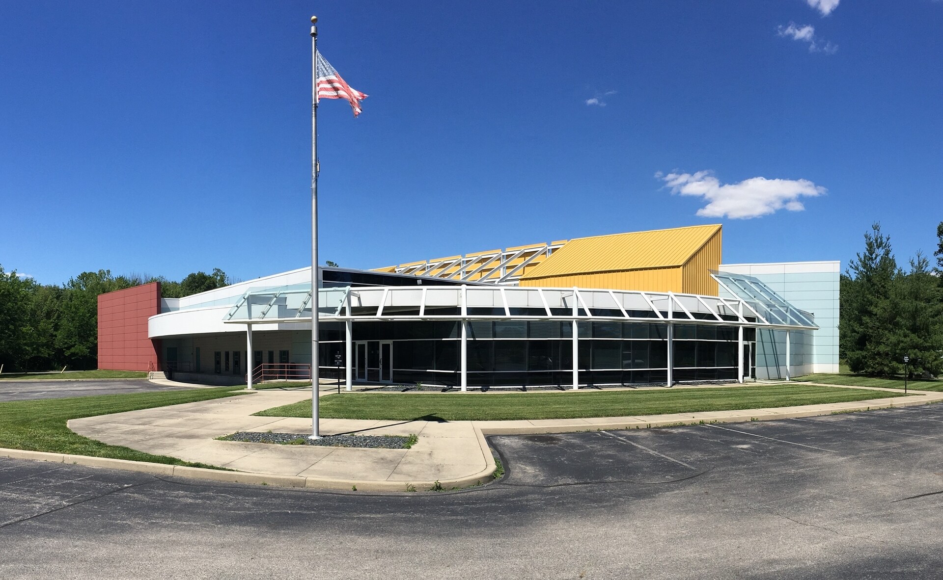 3330 W International Ct, Columbus, IN for sale Primary Photo- Image 1 of 1