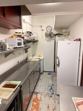 Retail in Madrid, Madrid for lease Interior Photo- Image 2 of 7