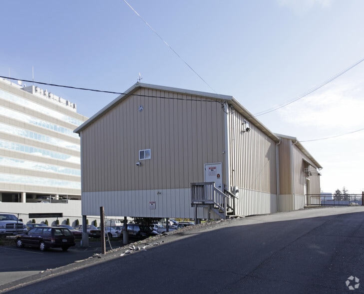 Hastings Commercial RE Portfolio portfolio of 2 properties for sale on LoopNet.com - Primary Photo - Image 1 of 11