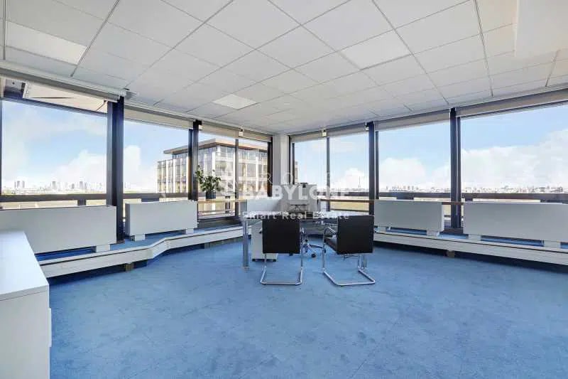 1 Rue Royale, Saint-Cloud for sale Interior Photo- Image 1 of 1