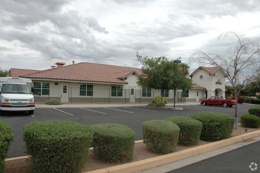 500 S Gilbert Rd, Gilbert, AZ for sale - Building Photo - Image 2 of 15