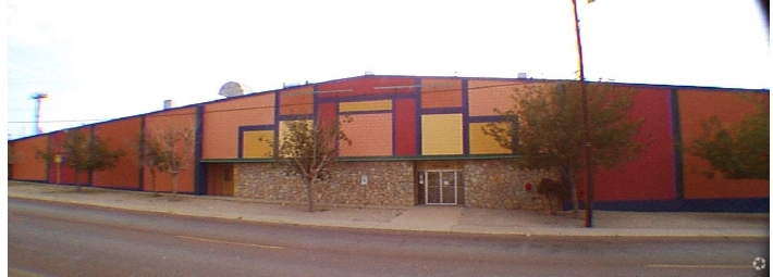 320 N Clark Dr, El Paso, TX for lease - Building Photo - Image 1 of 16