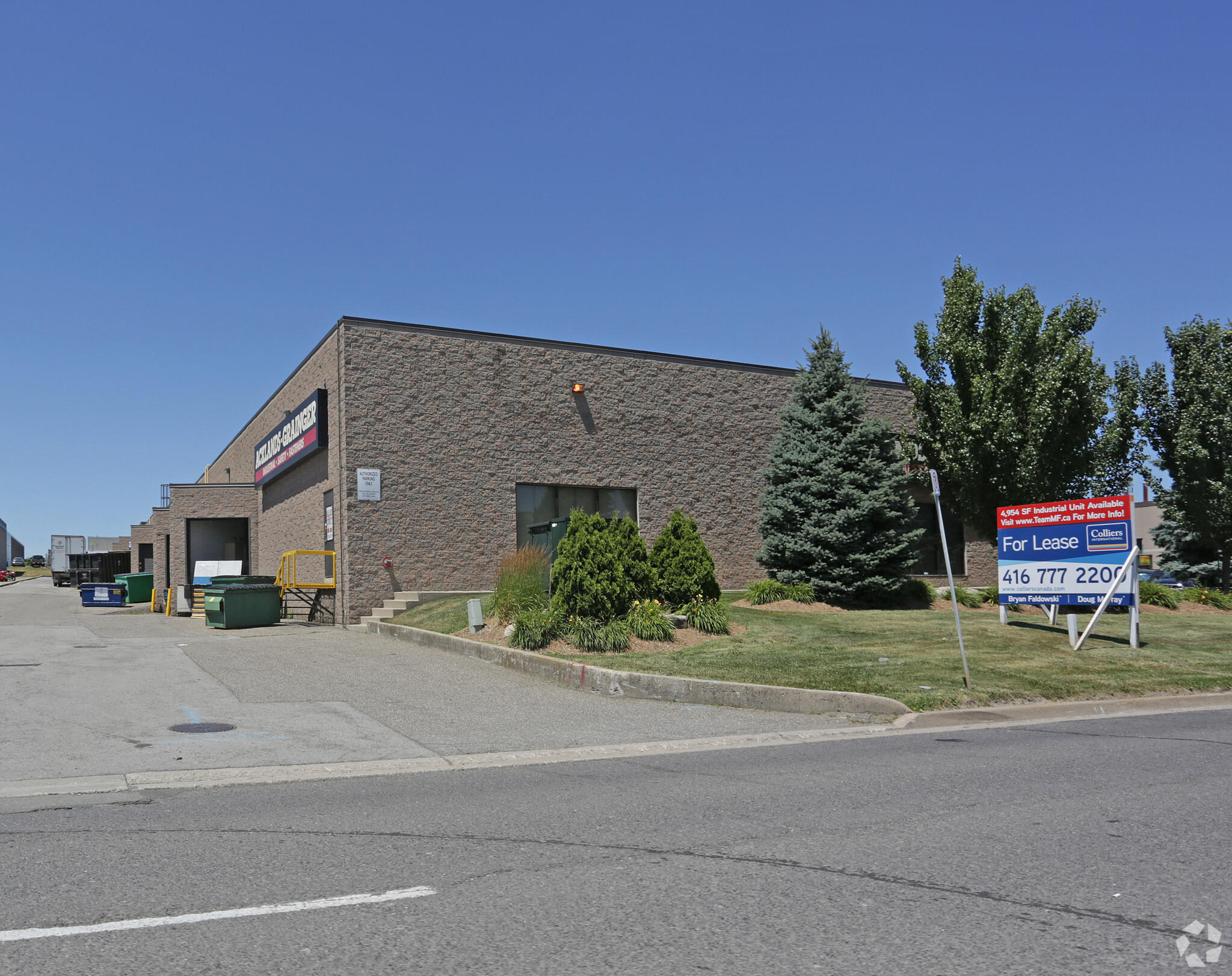 120 Nebo Rd, Hamilton, ON for sale Primary Photo- Image 1 of 1