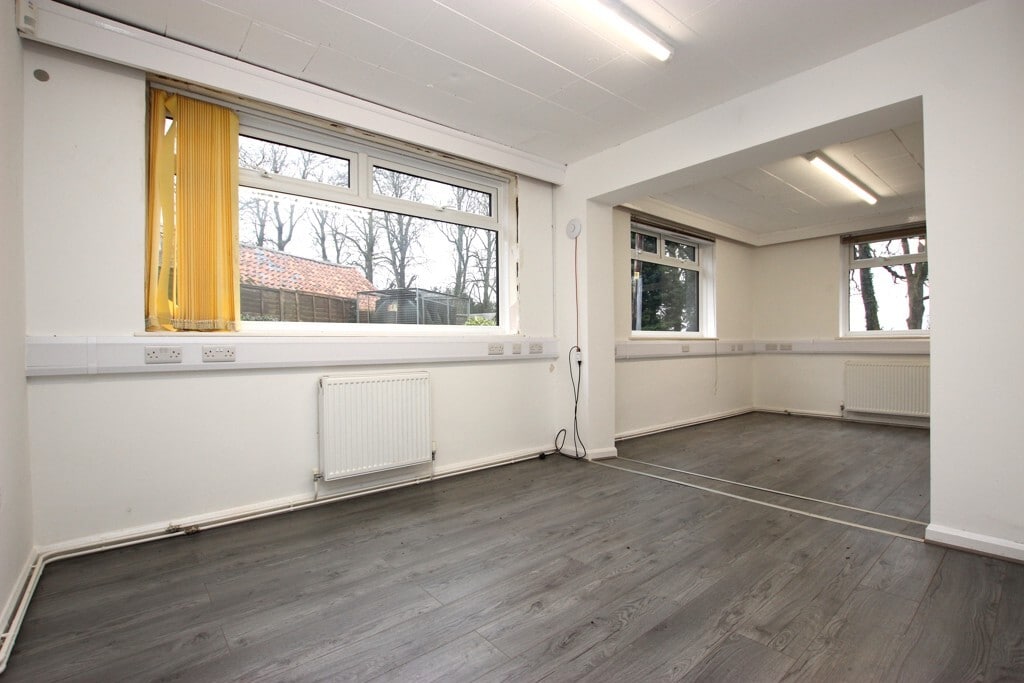 Main St, Grantham for lease Interior Photo- Image 1 of 4