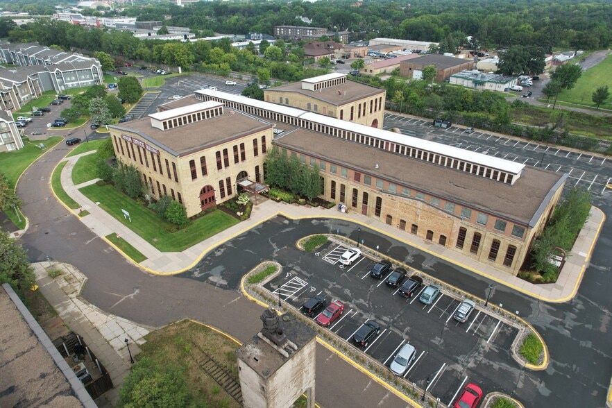 1295 N Bandana Blvd, Saint Paul, MN for lease - Building Photo - Image 2 of 3