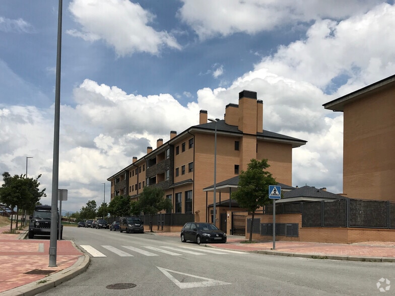 Avenida de Severo Ochoa, 9, Colmenar Viejo, Madrid for lease - Primary Photo - Image 1 of 4