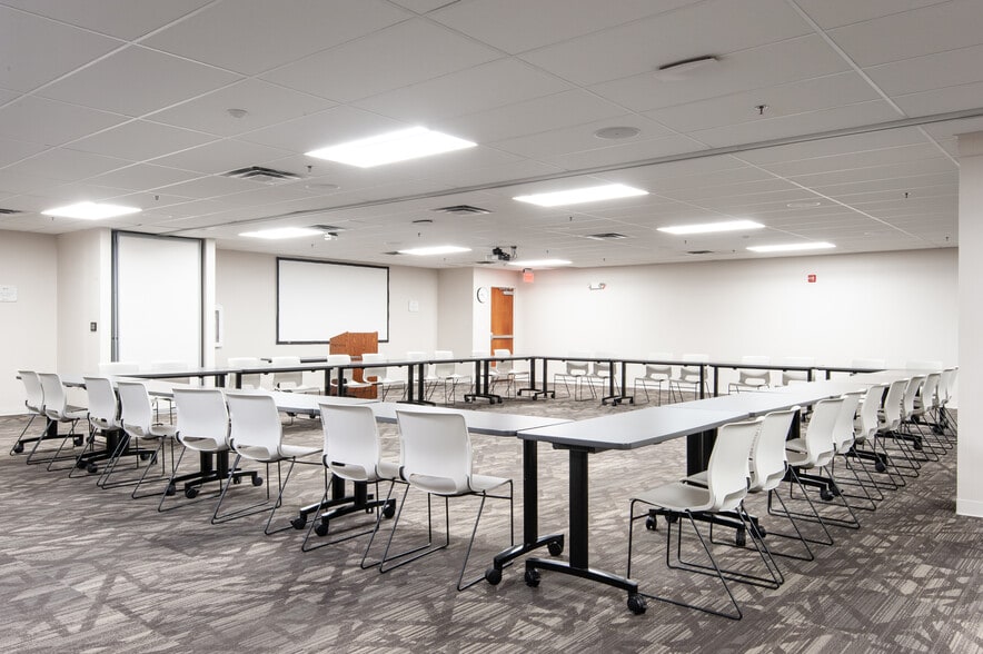 550 N Meridian St, Indianapolis, IN for lease - Interior Photo - Image 3 of 12