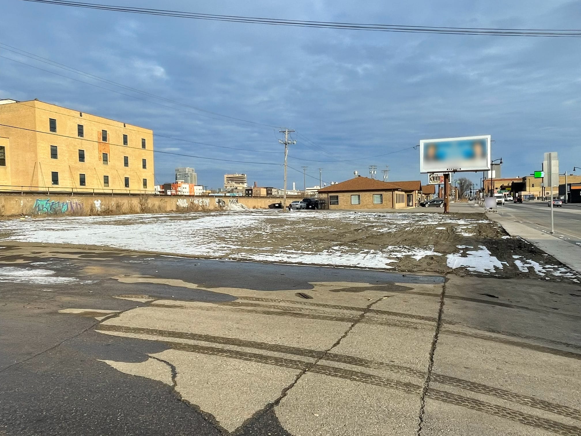 1113 Main Avenue, Fargo, ND for sale Primary Photo- Image 1 of 2