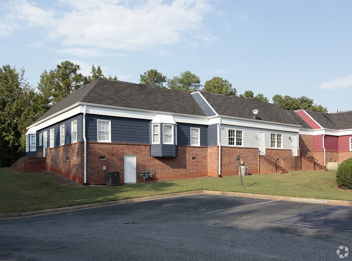 11050 Crabapple Rd, Roswell, GA 30075