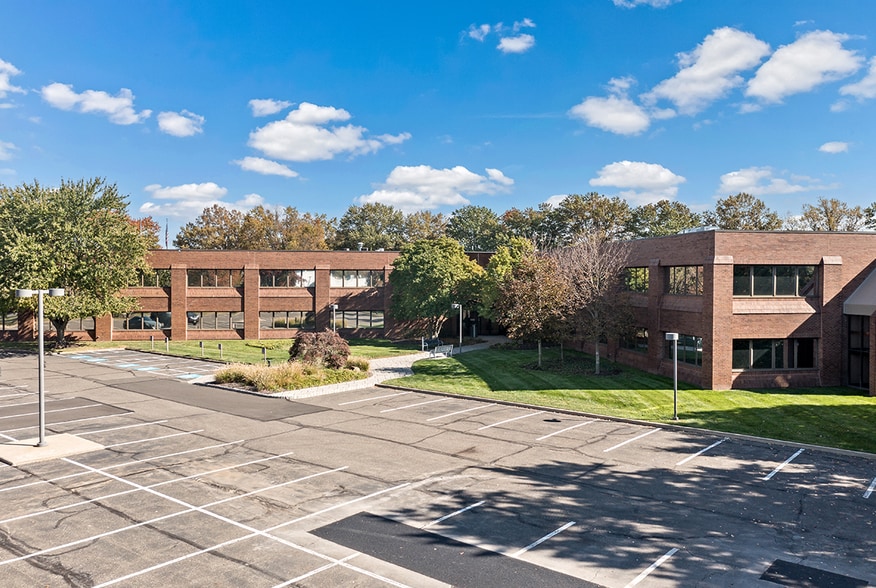 101 Gibraltar Rd, Horsham Township, PA for lease - Building Photo - Image 3 of 11