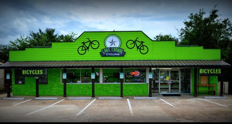 18547 Highway 105 W, Montgomery, TX for sale - Primary Photo - Image 1 of 1