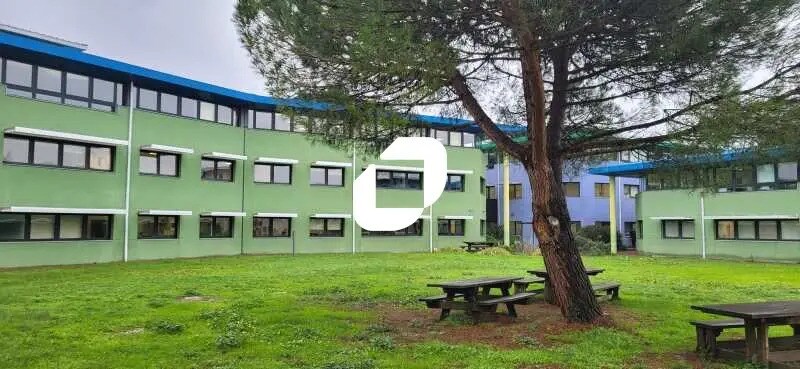 Office in Canéjan for lease - Building Photo - Image 1 of 14