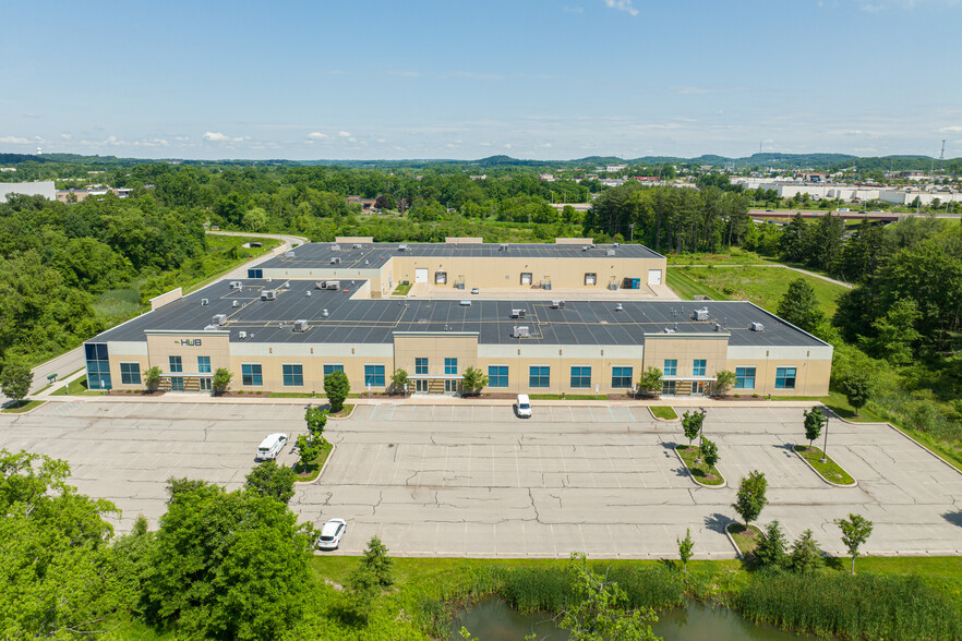 761 Commonwealth Dr, Warrendale, PA for lease - Building Photo - Image 3 of 7