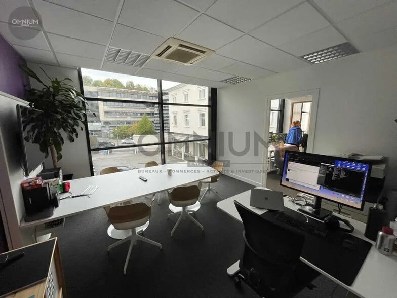 Office in Lyon for lease - Floor Plan - Image 2 of 9