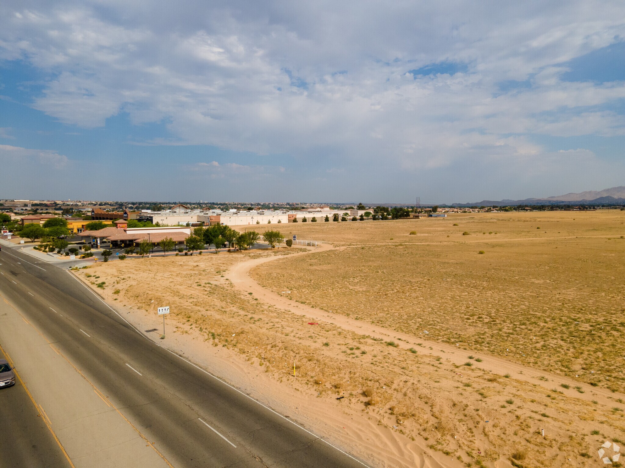 12189 Apple Valley Rd, Apple Valley, CA 92308 Apple Valley Towne