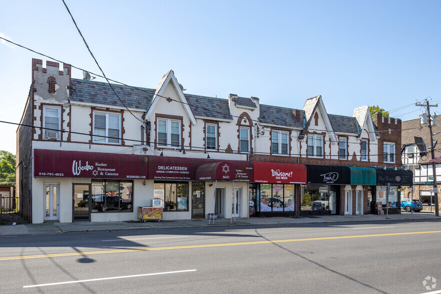 1435-1441 Broadway, Hewlett, NY for lease - Building Photo - Image 3 of 4