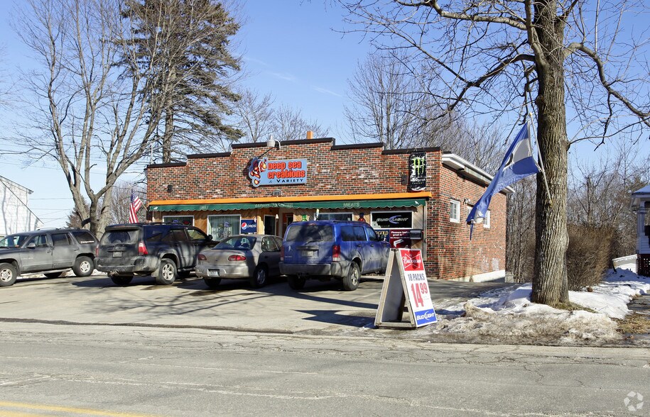 272 S Main St, Auburn, ME 04210